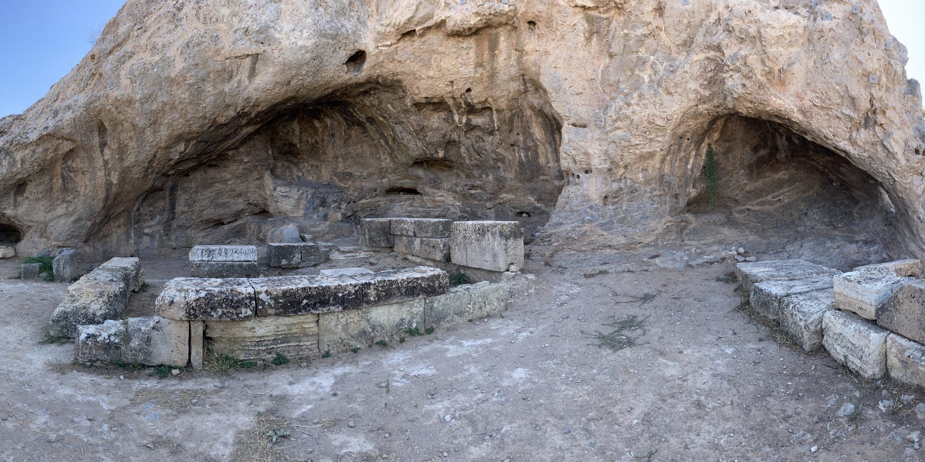 5-Ploutoneion-scaled-1