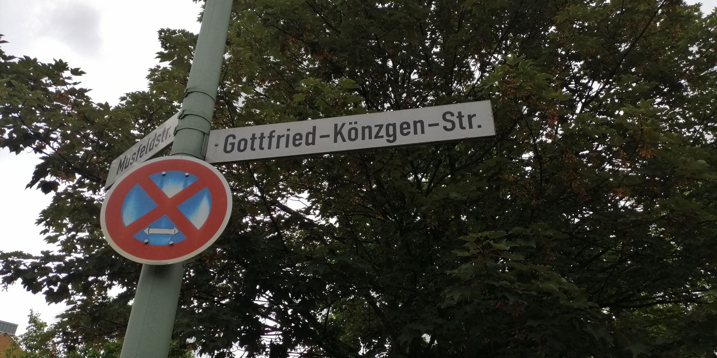 Abb.-1-Strassenschild-Gottfried-Koenzgen-Str