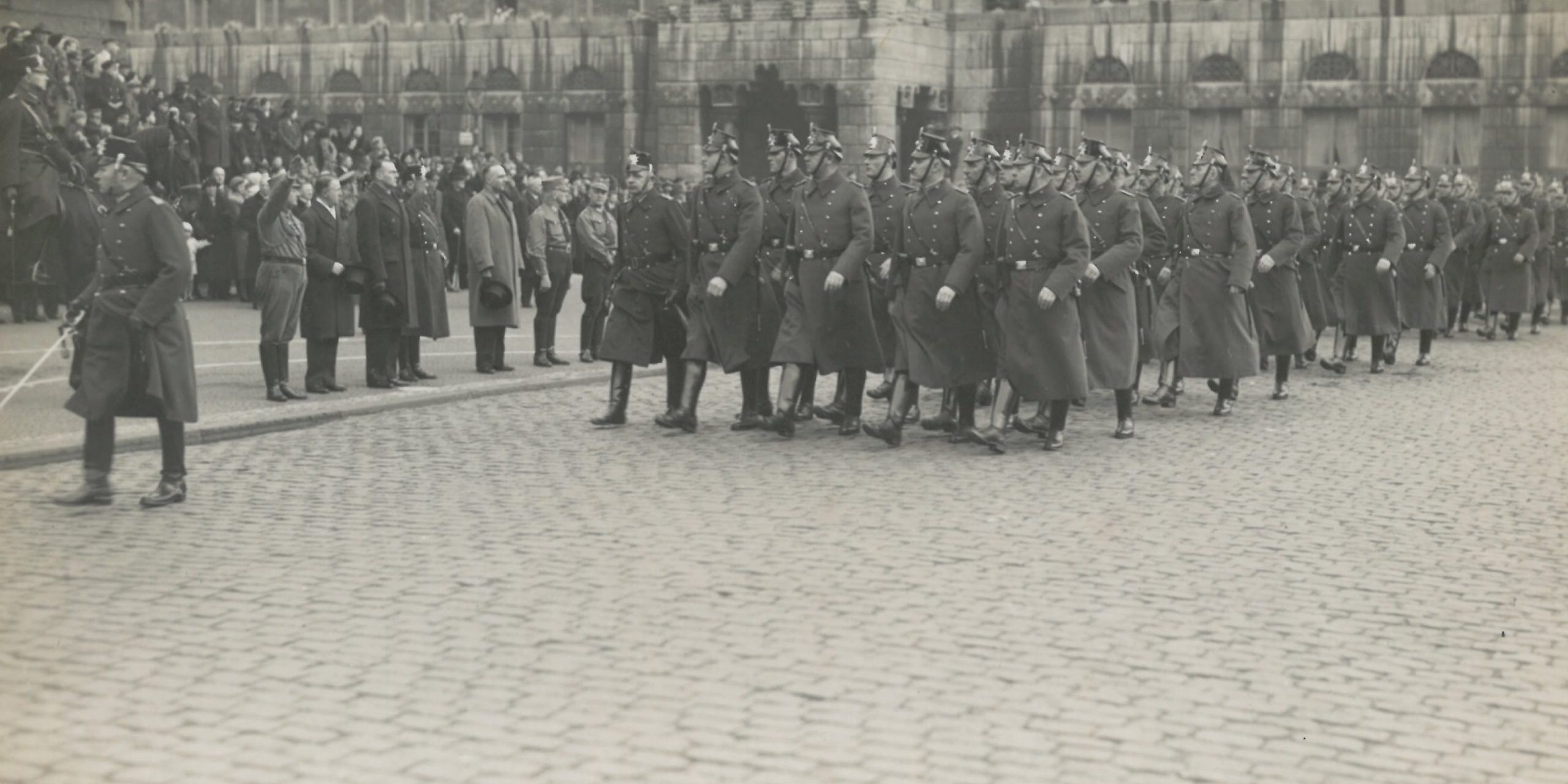 du_kripo_ns_2_aufmarsch_schutzpolizei-scaled-1