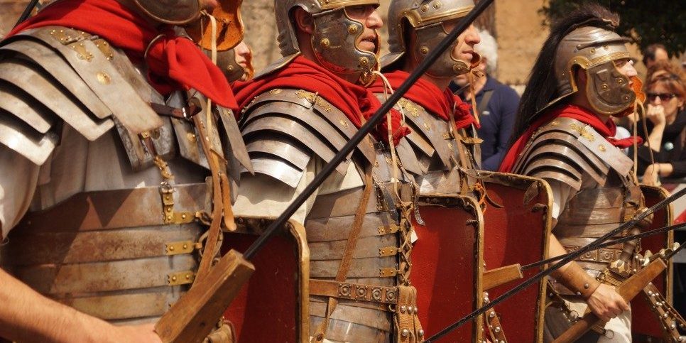 Roman_holiday_birthplace_of_rome_roman_soldiers-883133.jpgd_-e1712077585378