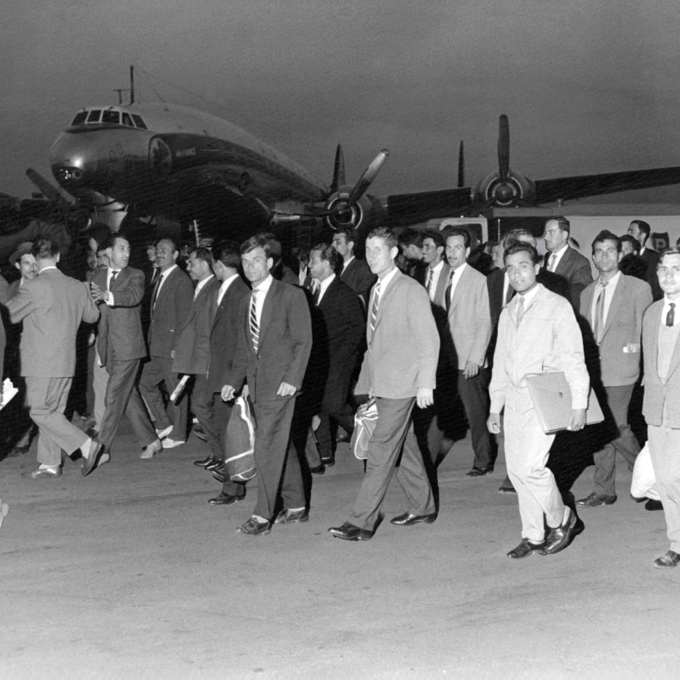 26-4023643_picture_alliance_dpa_2037062_A23_06_1961_Tuerkische_Bergarbeiter_treffen_inDuesseldorf_ein-scaled-2